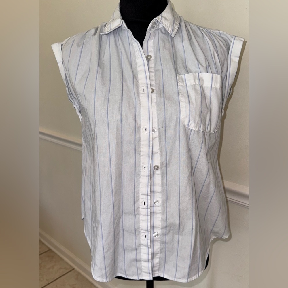 Olive and Oak Striped Button-Down Sleeveless Blouse – Size XS